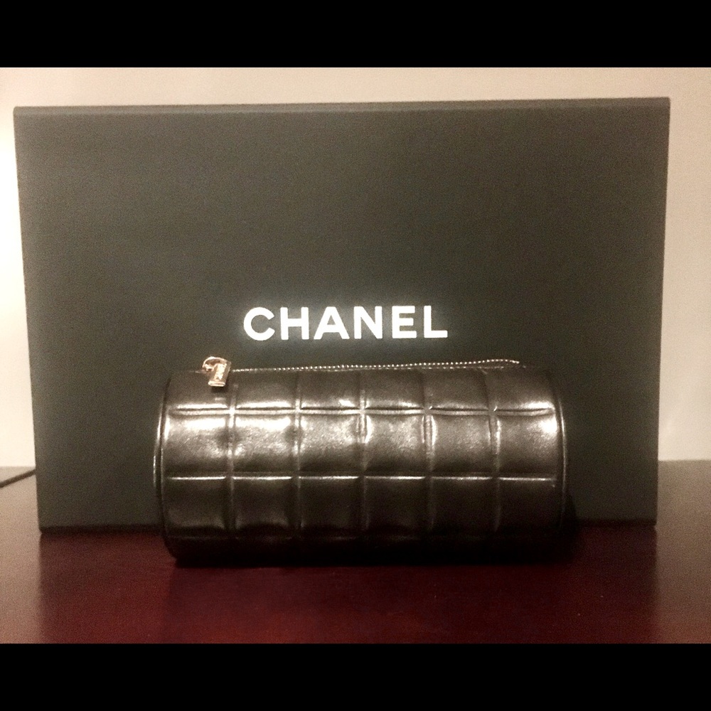 chanel vintage wallet